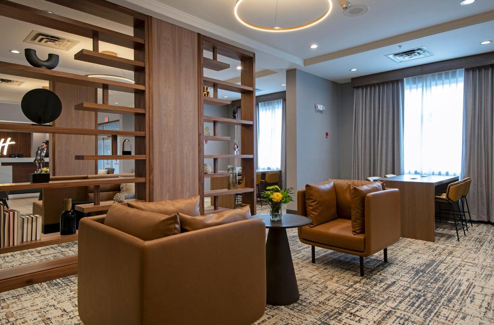Holiday Inn Hotel And Suites-Kamloops By Ihg Exteriör bild