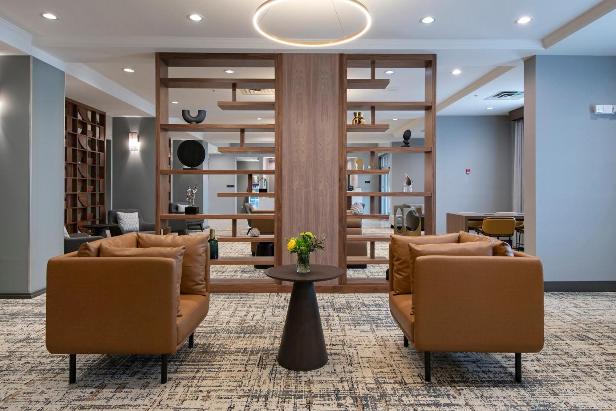 Holiday Inn Hotel And Suites-Kamloops By Ihg Exteriör bild