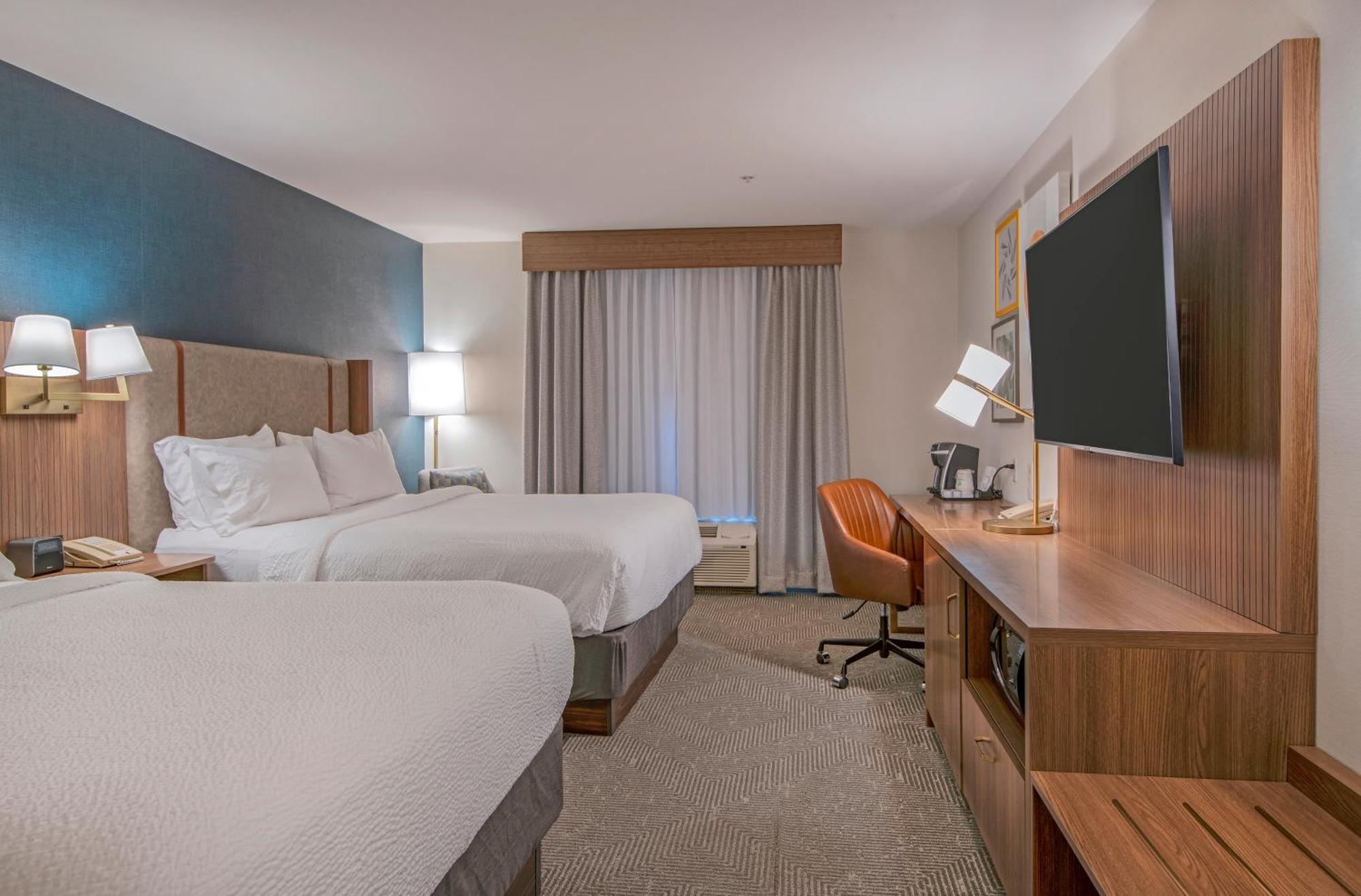 Holiday Inn Hotel And Suites-Kamloops By Ihg Exteriör bild
