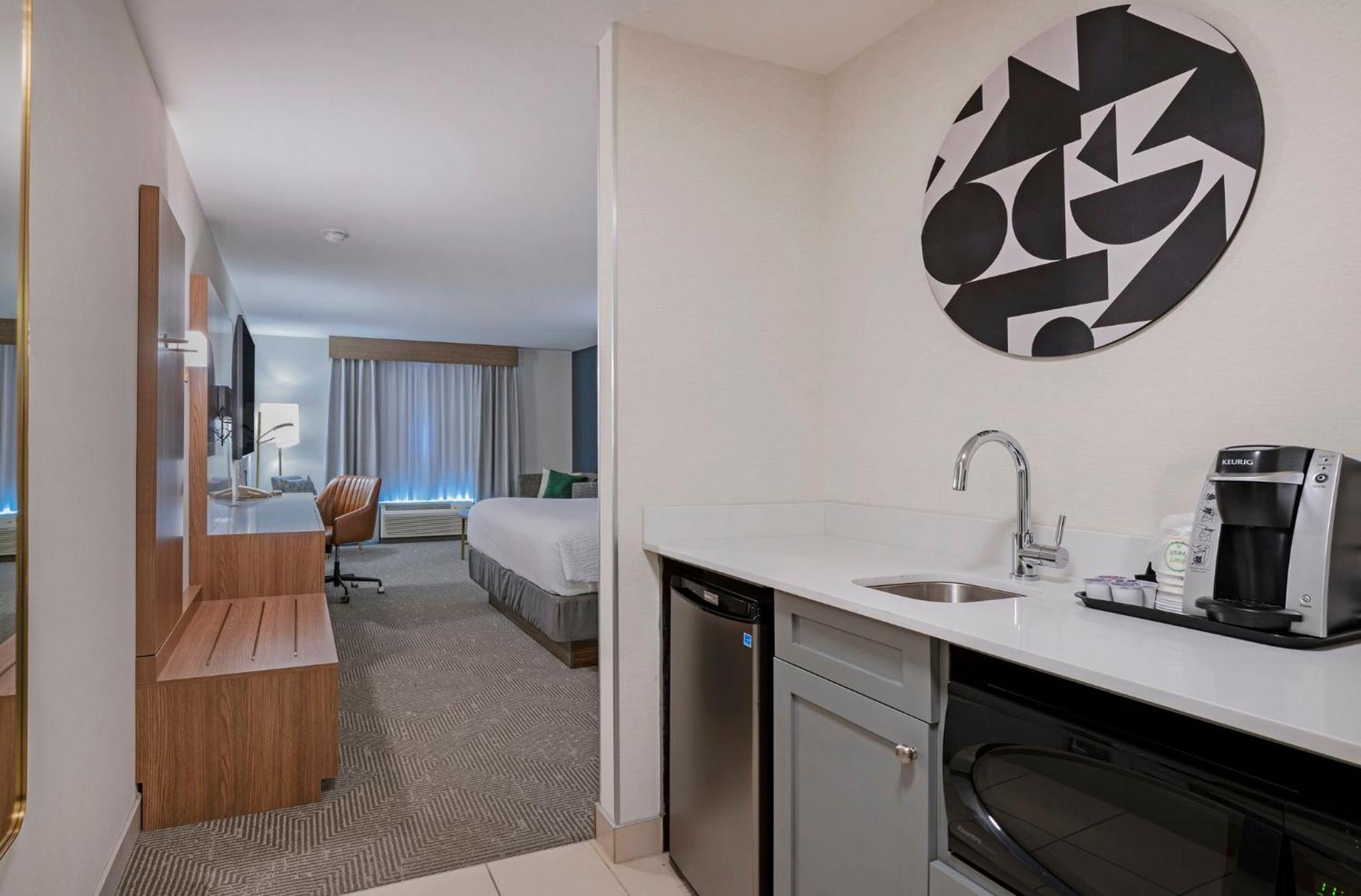 Holiday Inn Hotel And Suites-Kamloops By Ihg Exteriör bild