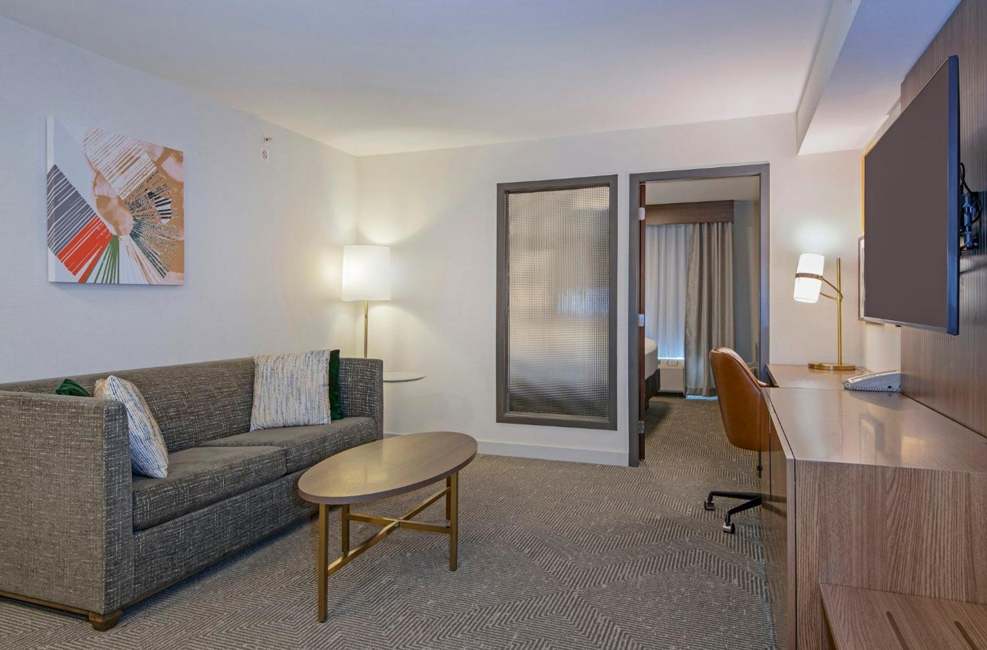 Holiday Inn Hotel And Suites-Kamloops By Ihg Exteriör bild