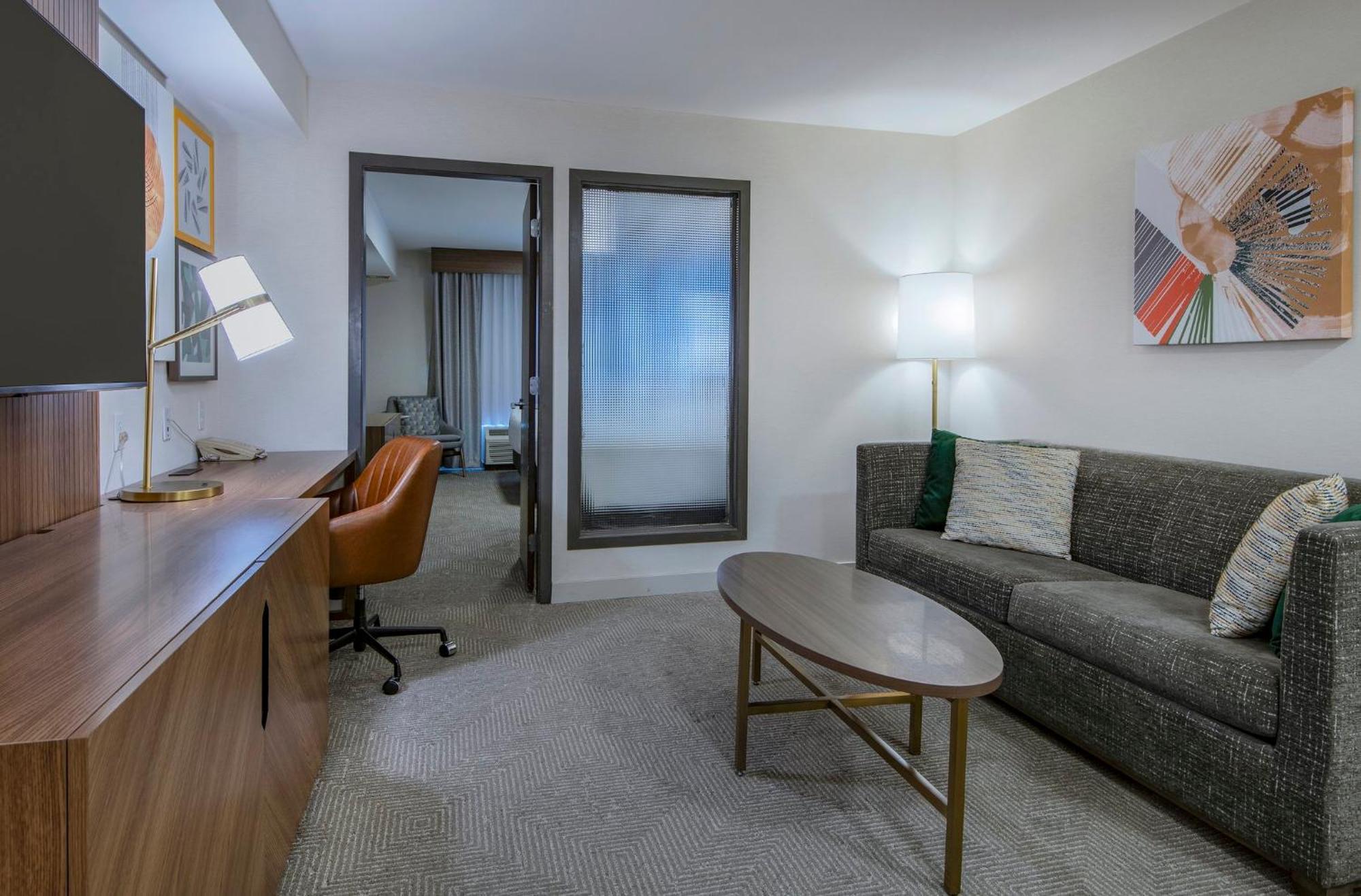 Holiday Inn Hotel And Suites-Kamloops By Ihg Exteriör bild
