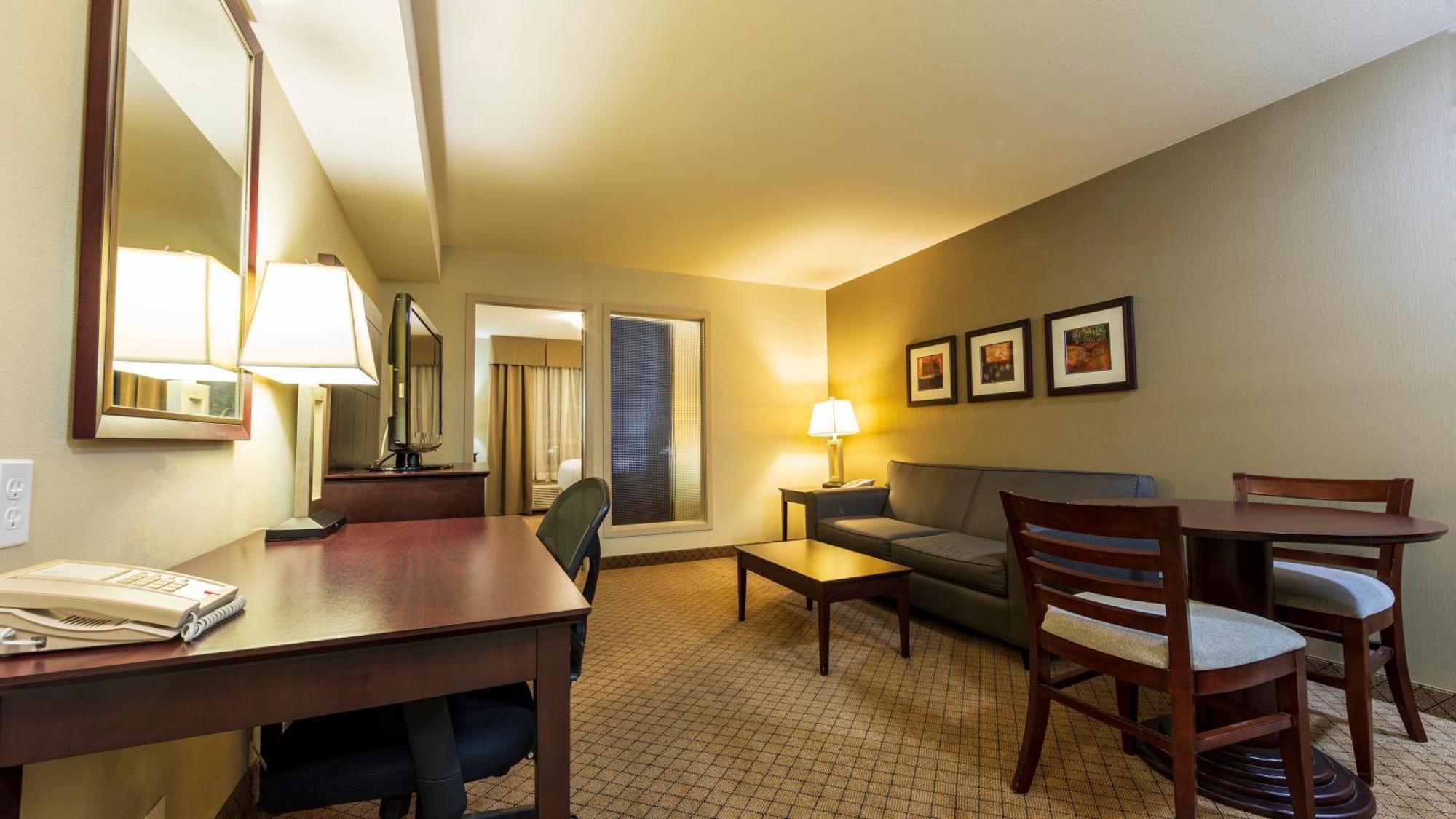 Holiday Inn Hotel And Suites-Kamloops By Ihg Exteriör bild